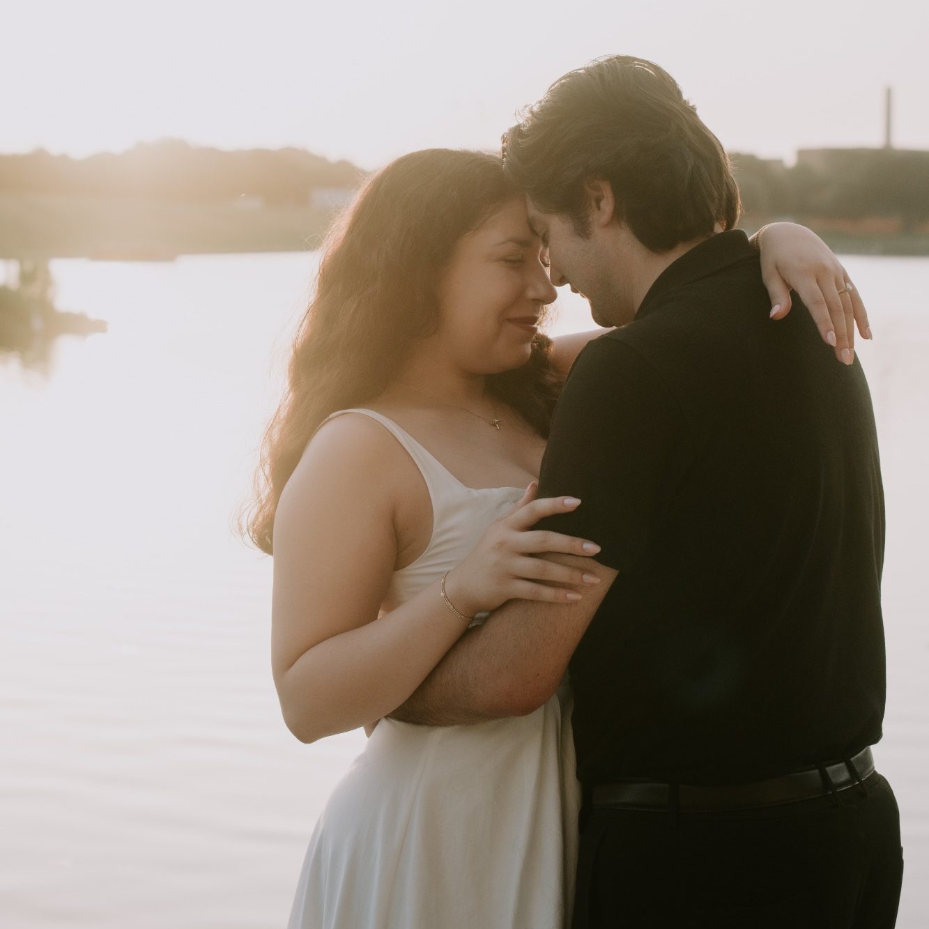 Family photos at Mueller Lake Park in Austin, Texas